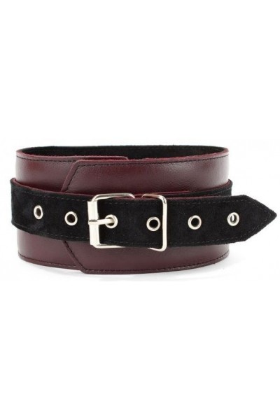 Бордовый ошейник Maroon Collar On The Strap