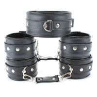 Набор БДСМ-аксессуаров из кожи: ошейник, наручники и оковы