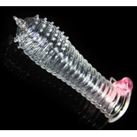 Прозрачная закрытая насадка на член с рельефом - 14,5 см.